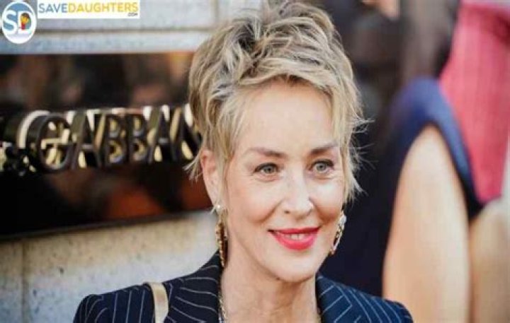 
Elizabeth Root Height, Weight, Net Worth, Age, Wiki, Who, Instagram, Biography 