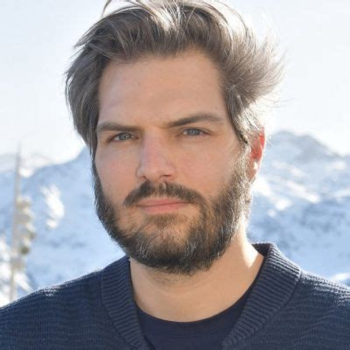 
Is Clément Manuel Dating Anyone? Rumored To Be Gay: Relationship & Sexuality Details 