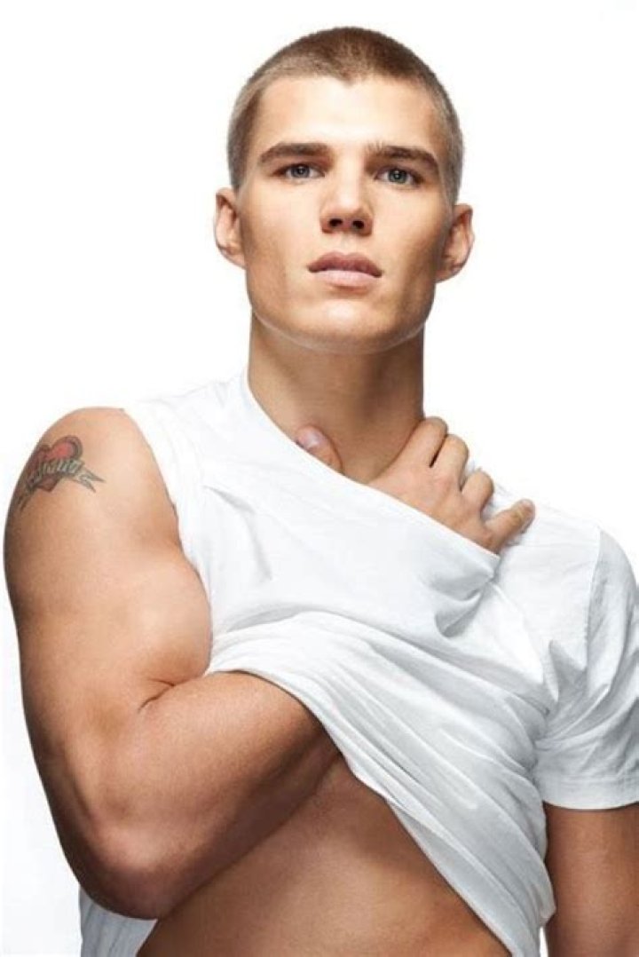 
Ivan Franjic Height, Weight, Net Worth, Age, Wiki, Who, Instagram, Biography 