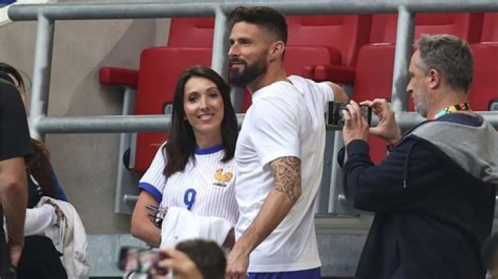 
Olivier Giroud Wife Who is Olivier Giroud Wife? 
